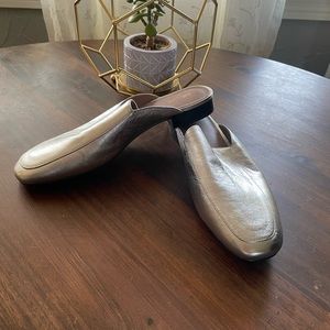 New Diane Von Furstenberg Lexington Metallic Silver Cracked Leather.